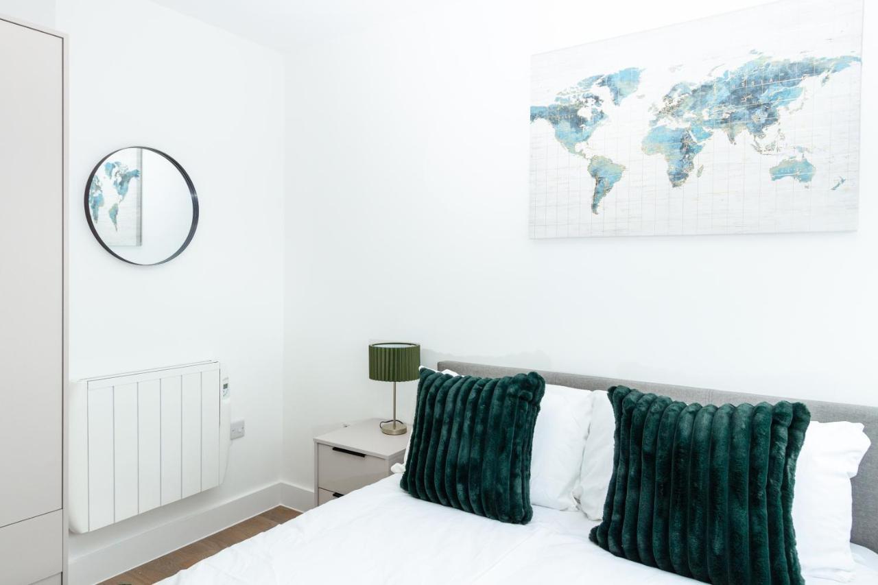 Stylish Studio Apt Overlooking Old Trafford แมนเชสเตอร์ ภายนอก รูปภาพ