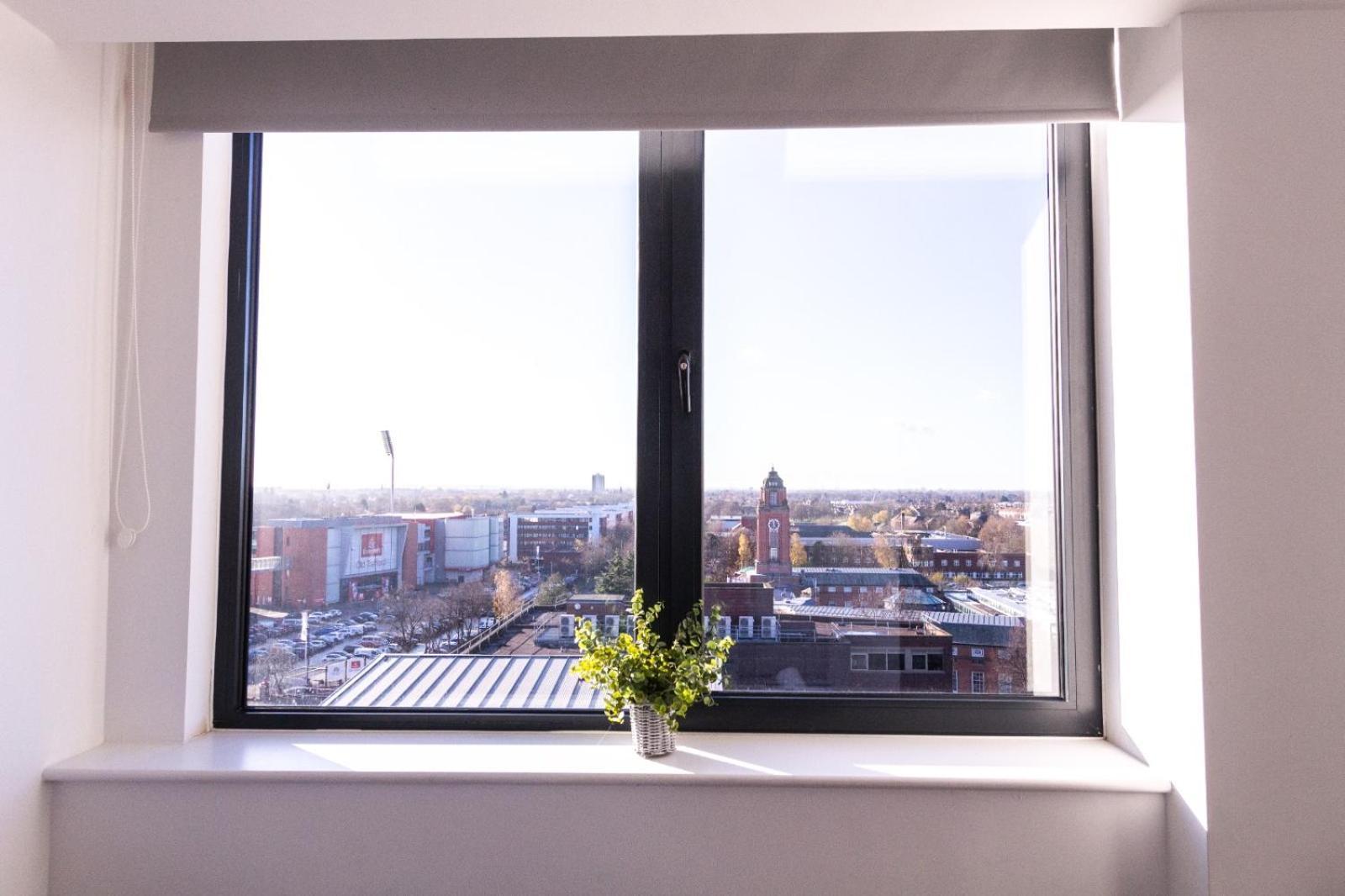 Stylish Studio Apt Overlooking Old Trafford แมนเชสเตอร์ ภายนอก รูปภาพ